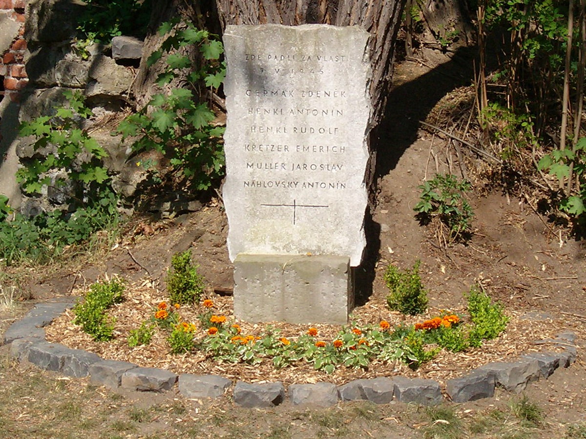 Pomníček padlých na Hostibejku