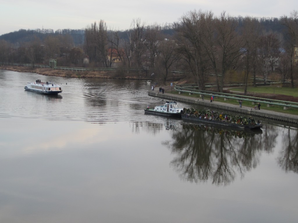 Květinová lod V. Havla 2