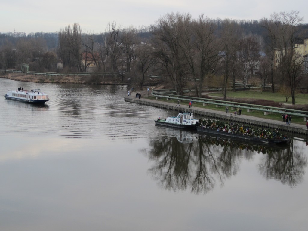 Květinová lod V. Havla 3