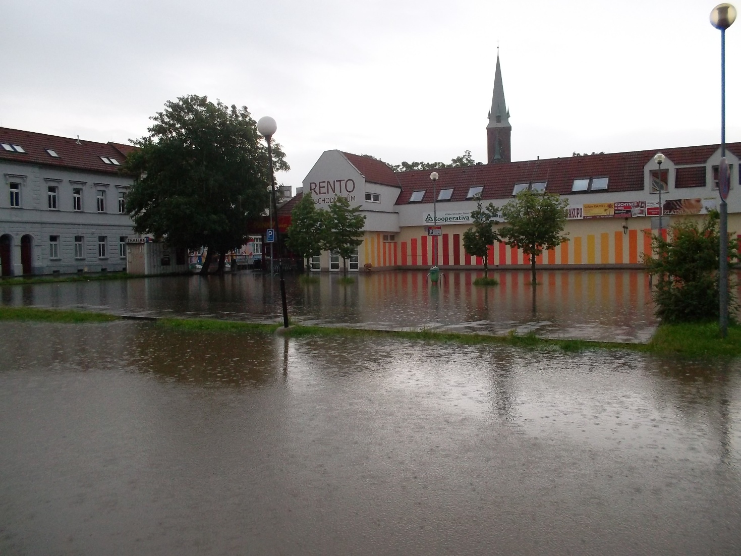 Chmelova ulice a Penny Market