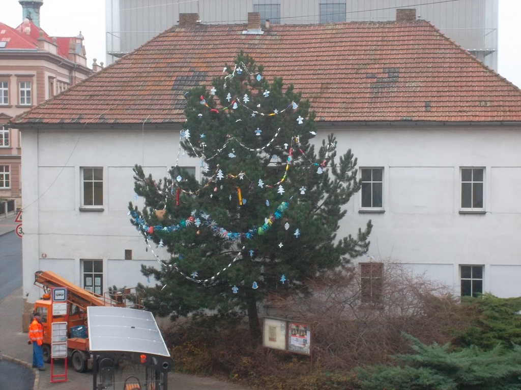 Vánoční strom kralupských škol